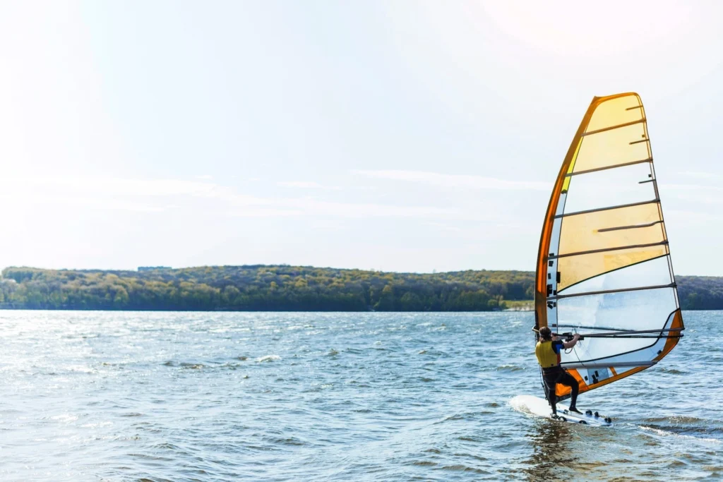 Windsurfing in Hi-Winds